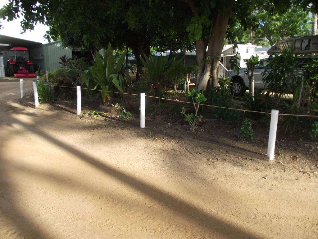 Karumba Point Sunset Caravan Park Esterno foto