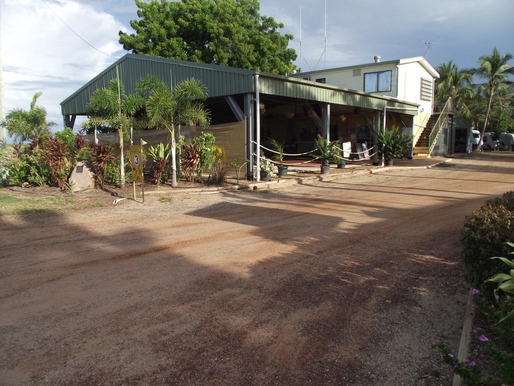 Karumba Point Sunset Caravan Park Esterno foto